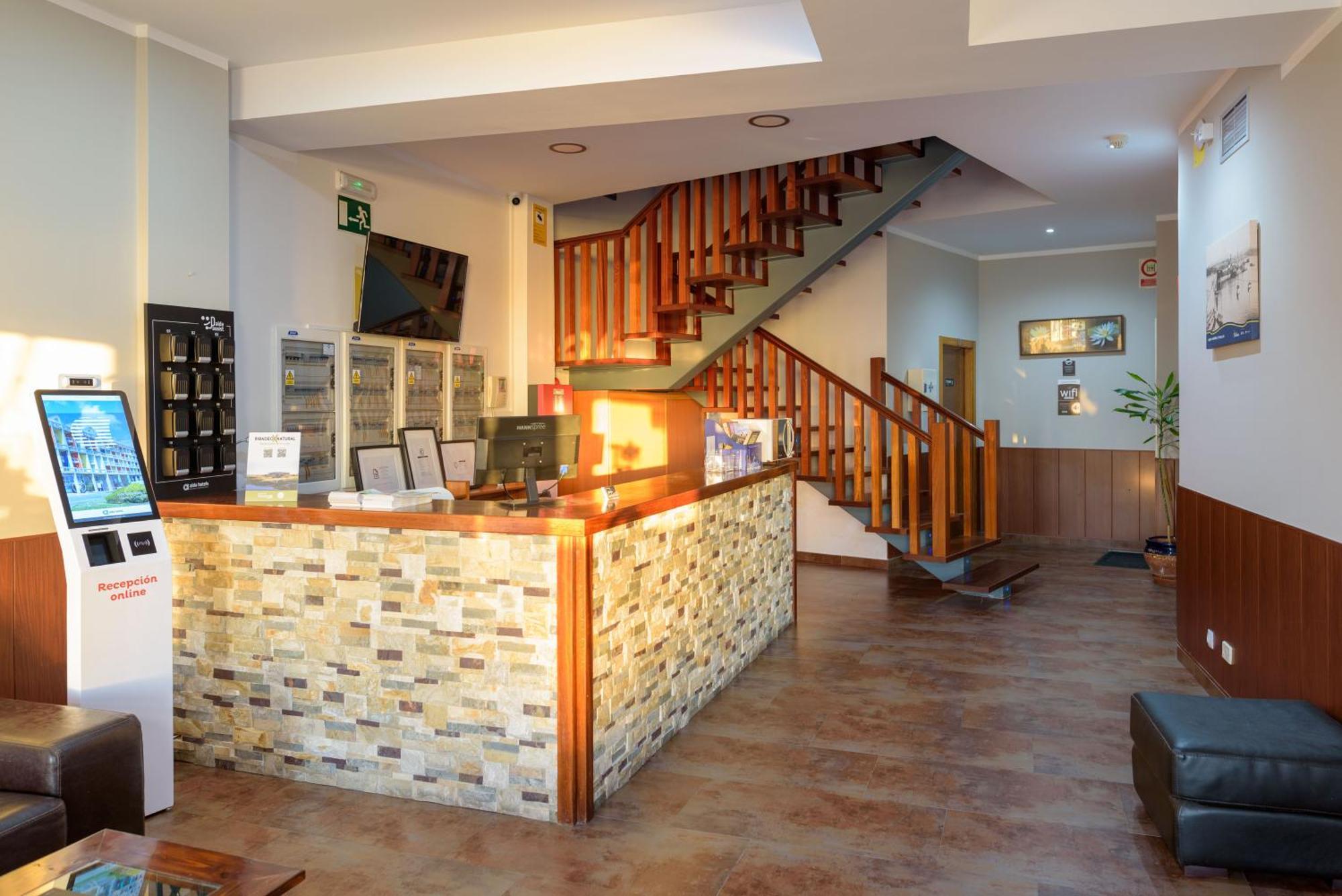 Hotel Alda Fogar Do Marineiro Рибадео Экстерьер фото